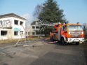 Feuer in leerstehenden Firmengebaeude Koeln Ostheim P11